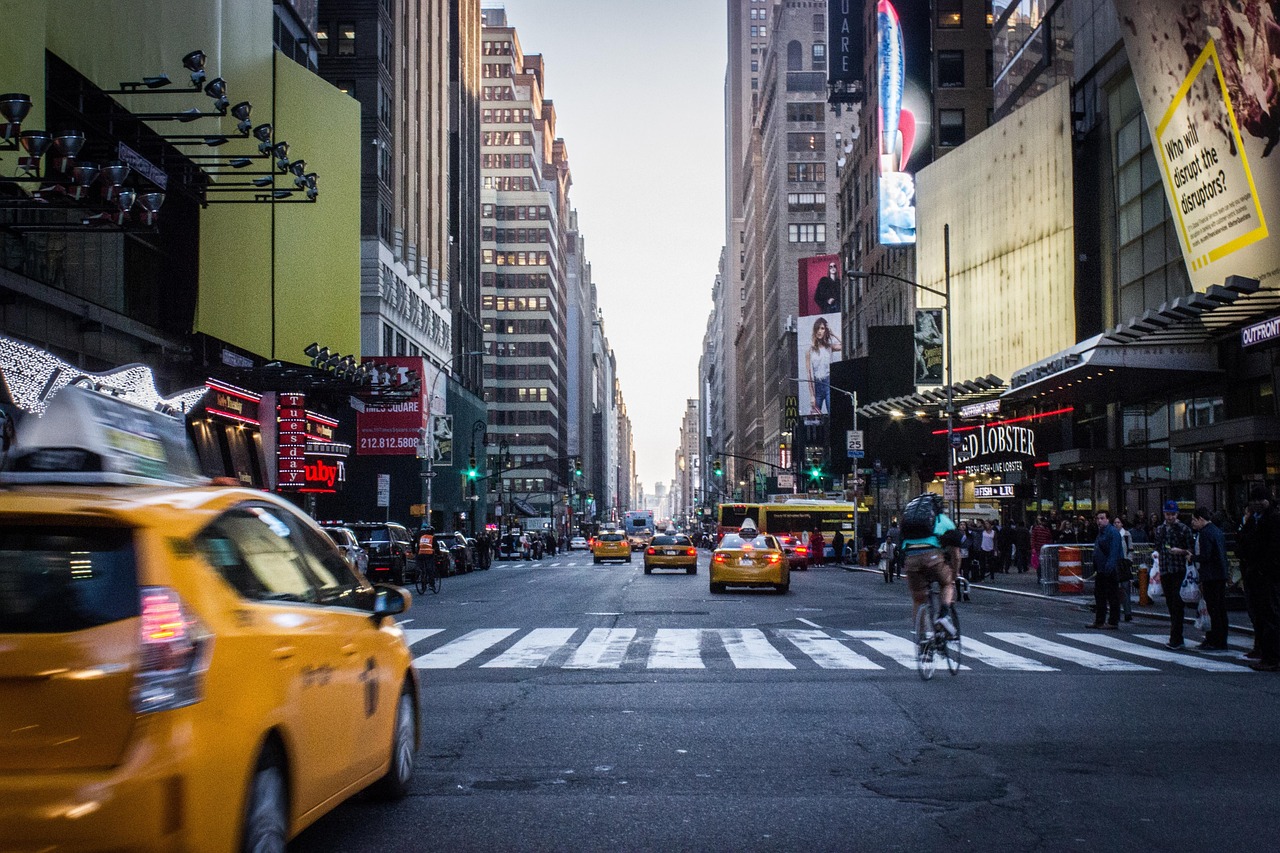 entdecken sie die zukunft der mobilität mit air taxis – schnelle, flexible und umweltfreundliche fluglösungen für urbanen transport.